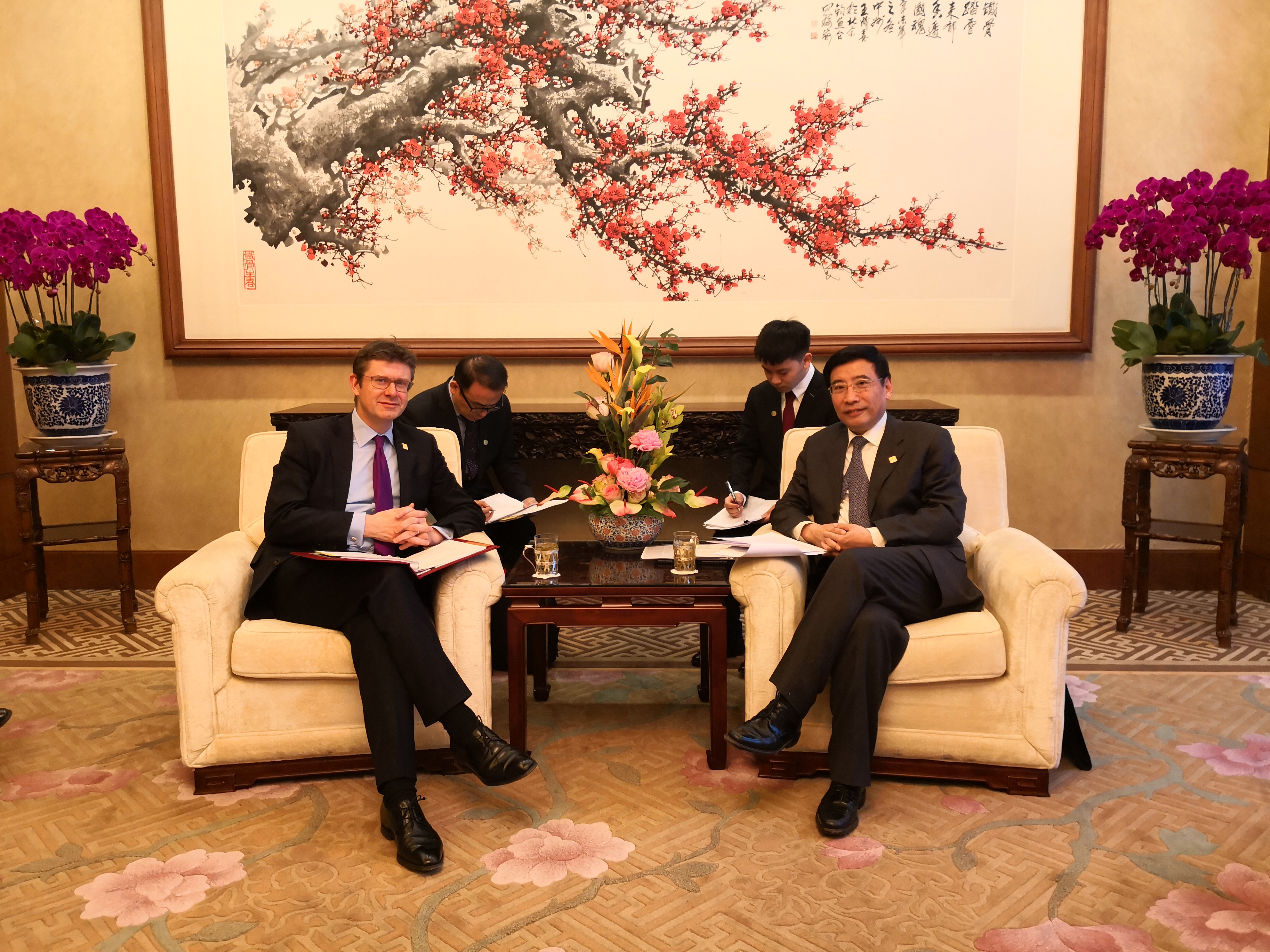 ���ײμӵھŴ���Ӣ���òƽ�Ի�