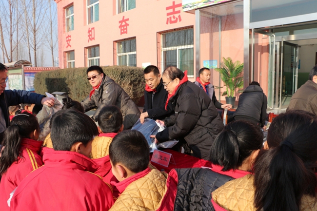 �����ݸɲ��ָ�ɽ�����ӱ���չ��ƶ�����͵��й���